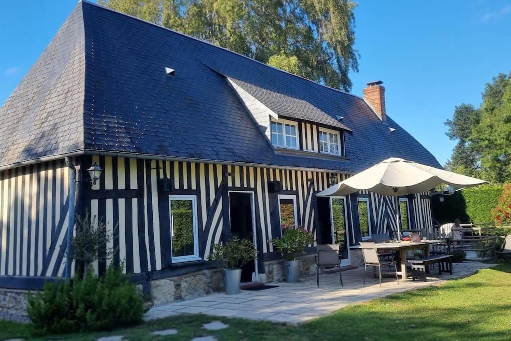 Maison A Colombages Pres De Deauville, Trouville Formentin Esterno foto